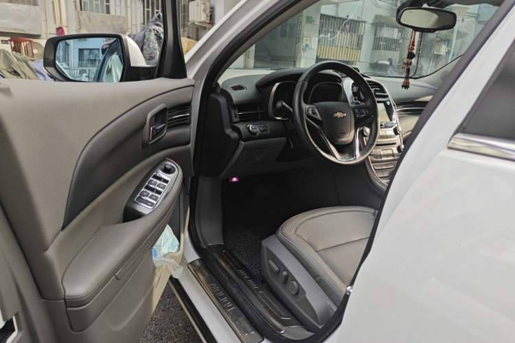 Used Chevrolet Malibu 2014 2.4L Automatic Luxury Edition Driver Seat