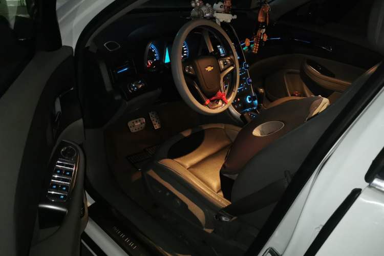 Used Chevrolet Malibu 2014 2.4L Automatic Luxury Edition Driver Seat