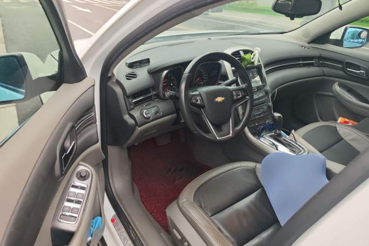 Used Chevrolet Malibu 2014 2.0L Automatic Luxury Edition Driver Seat