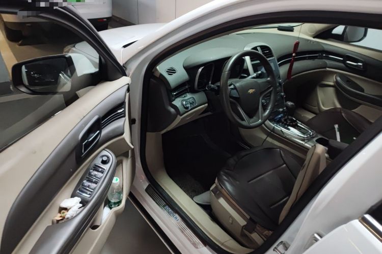 Used Chevrolet Malibu 2014 2.0L Automatic Luxury Edition Driver Seat