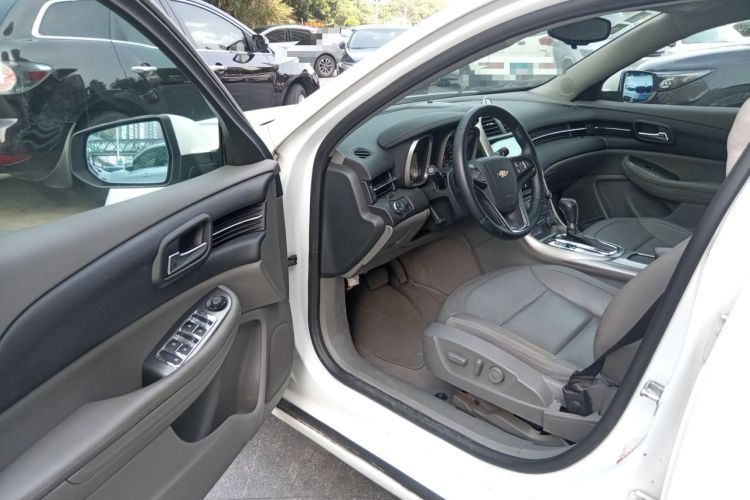 Used Chevrolet Malibu 2014 2.0L Automatic Luxury Edition Driver Seat