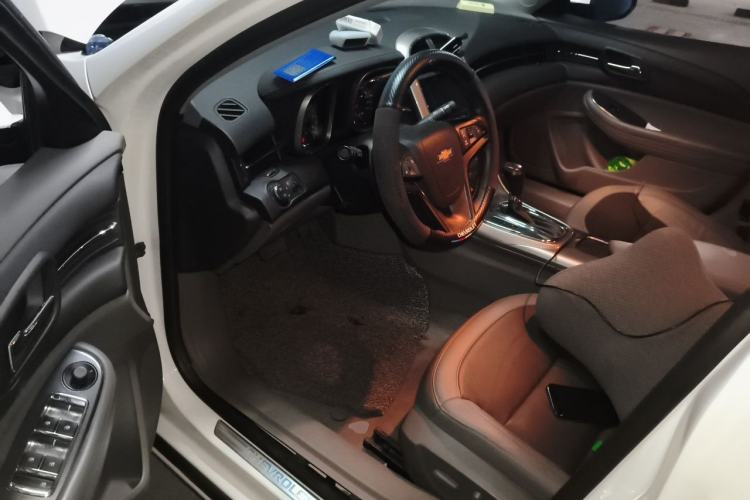 Used Chevrolet Malibu 2014 2.0L Automatic Luxury Edition Driver Seat
