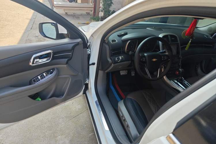 Used Chevrolet Malibu 2014 2.4L Automatic Luxury Edition Driver Seat
