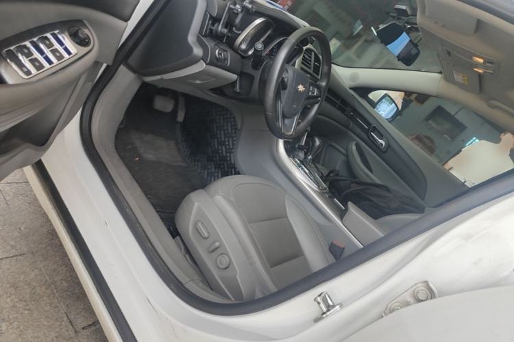 Used Chevrolet Malibu 2014 2.0L Automatic Luxury Edition Driver Seat