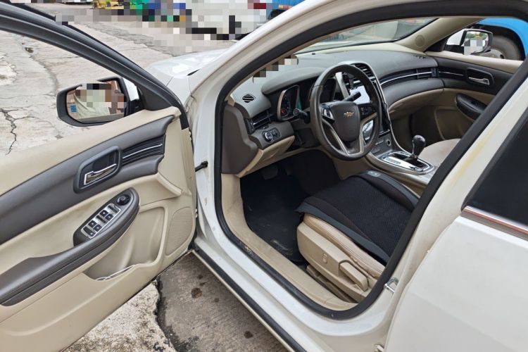 Used Chevrolet Malibu 2014 2.0L Automatic Comfort Edition Driver Seat