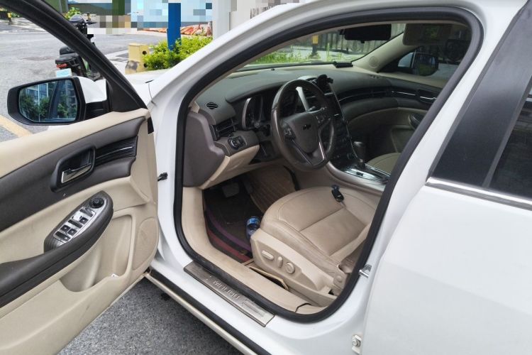 Used Chevrolet Malibu 2014 2.0L Automatic Luxury Edition Driver Seat