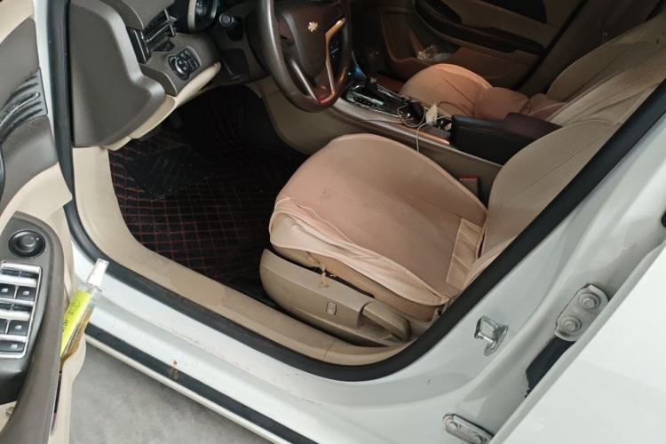 Used Chevrolet Malibu 2014 2.0L Automatic Comfort Edition Driver Seat