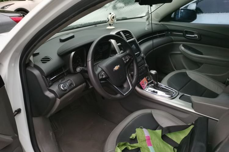 Used Chevrolet Malibu 2014 2.0L Automatic Luxury Edition Driver Seat
