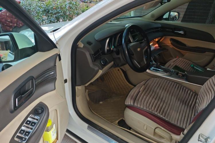 Used Chevrolet Malibu 2014 2.0L Automatic Comfort Edition Driver Seat