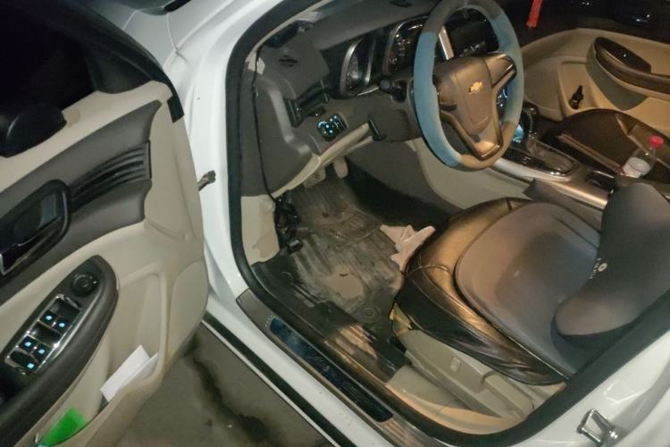 Used Chevrolet Malibu 2014 2.0L Automatic Comfort Edition Driver Seat