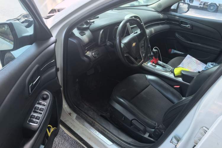 Used Chevrolet Malibu 2014 1.6T Automatic Comfort Edition Driver Seat
