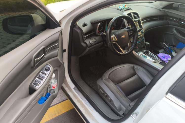 Used Chevrolet Malibu 2014 2.0L Automatic Luxury Edition Driver Seat