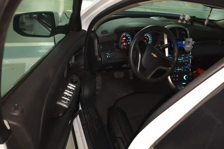 Used Chevrolet Malibu 2014 1.6T Automatic Comfort Edition Driver Seat