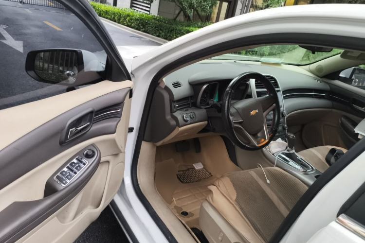 Used Chevrolet Malibu 2014 2.0L Automatic Comfort Edition Driver Seat