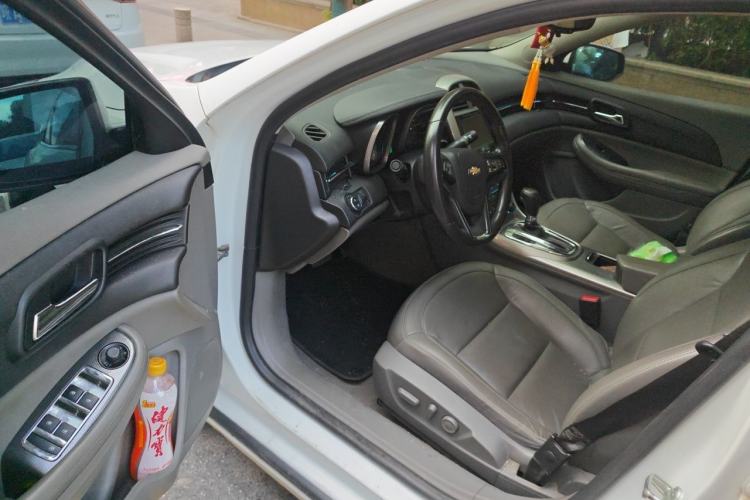 Used Chevrolet Malibu 2014 2.0L Automatic Luxury Edition Driver Seat