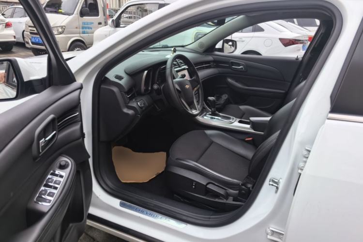 Used Chevrolet Malibu 2014 1.6T Automatic Comfort Edition Driver Seat