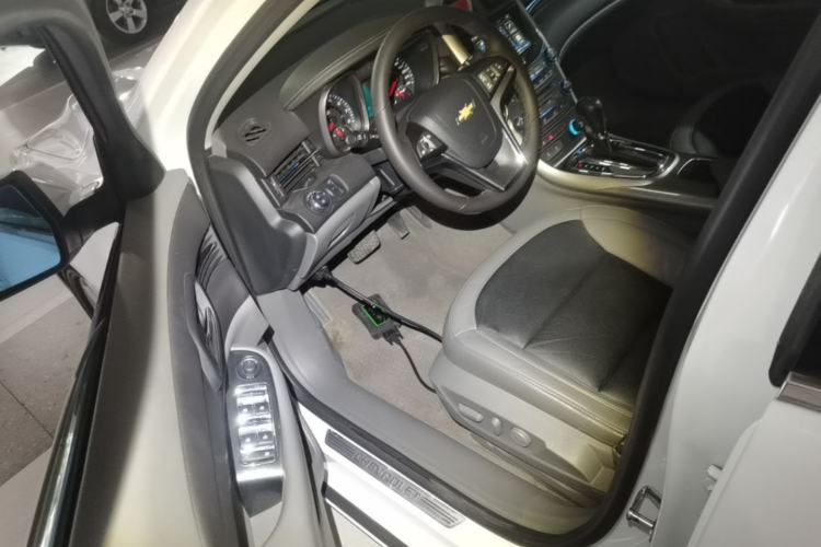 Used Chevrolet Malibu 2014 2.0L Automatic Luxury Edition Driver Seat