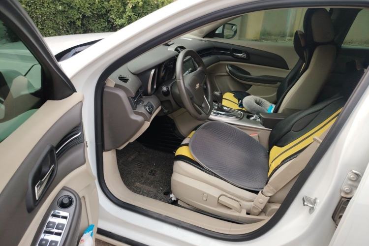 Used Chevrolet Malibu 2014 2.0L Automatic Comfort Edition Driver Seat