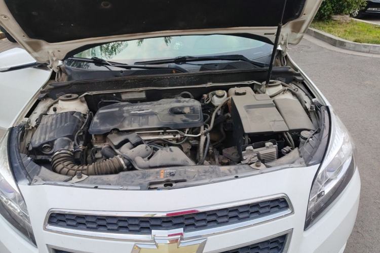 Used Chevrolet Malibu 2014 2.0L Automatic Comfort Edition Engine Bay