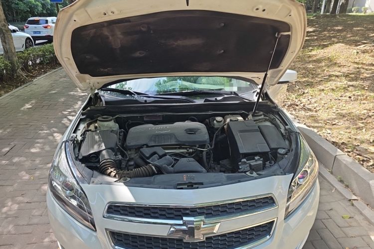 Used Chevrolet Malibu 2014 2.0L Automatic Comfort Edition Engine Bay