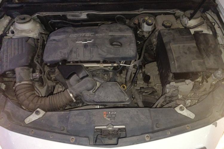 Used Chevrolet Malibu 2014 2.0L Automatic Comfort Edition Engine Bay