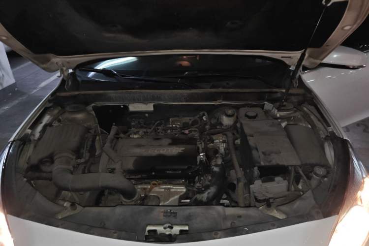 Used Chevrolet Malibu 2014 1.6T Automatic Comfort Edition Engine Bay