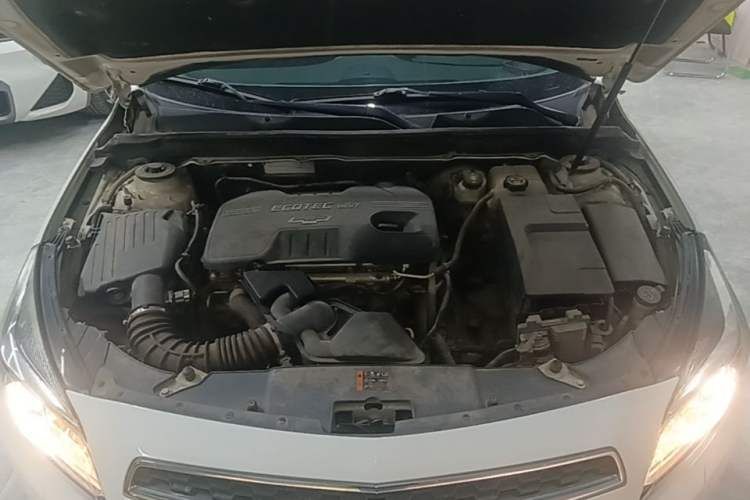 Used Chevrolet Malibu 2014 2.0L Automatic Luxury Edition Engine Bay