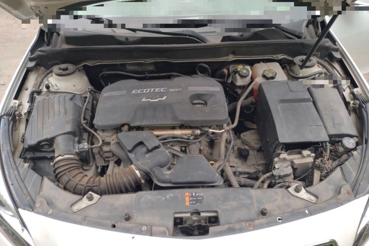 Used Chevrolet Malibu 2014 2.0L Automatic Comfort Edition Engine Bay