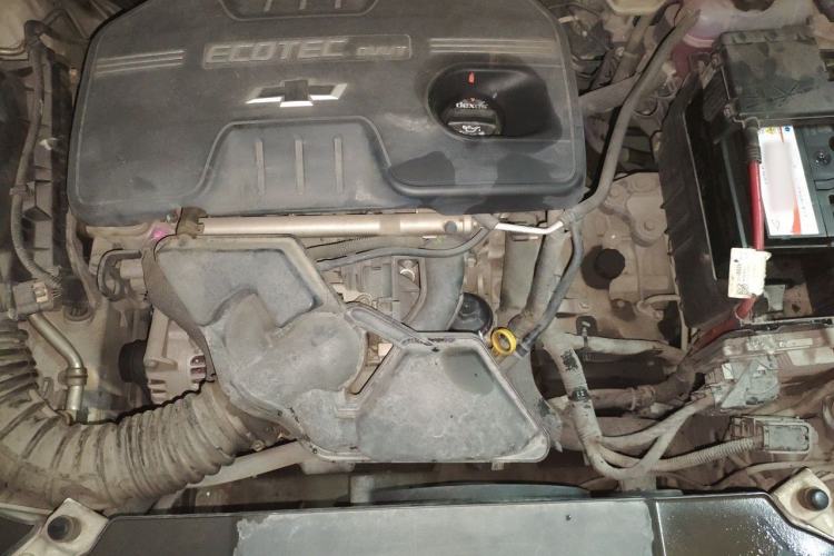 Used Chevrolet Malibu 2014 2.0L Automatic Comfort Edition Engine Bay