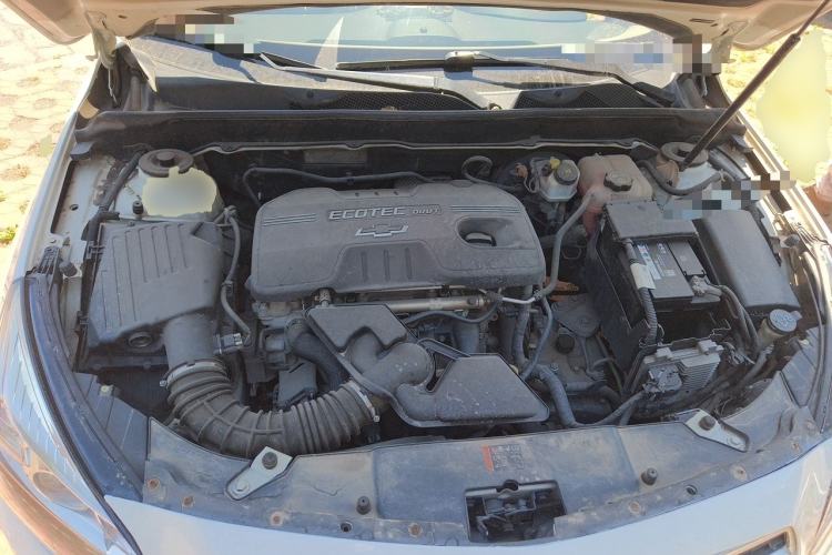 Used Chevrolet Malibu 2014 2.0L Automatic Comfort Edition Engine Bay