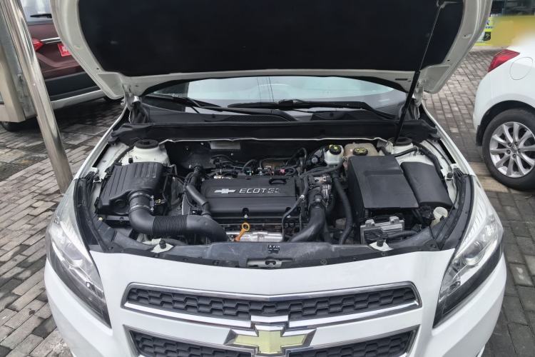 Used Chevrolet Malibu 2014 1.6T Automatic Comfort Edition Engine Bay