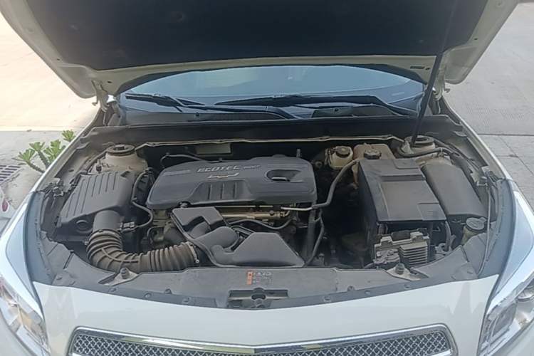 Used Chevrolet Malibu 2014 2.0L Automatic Luxury Edition Engine Bay