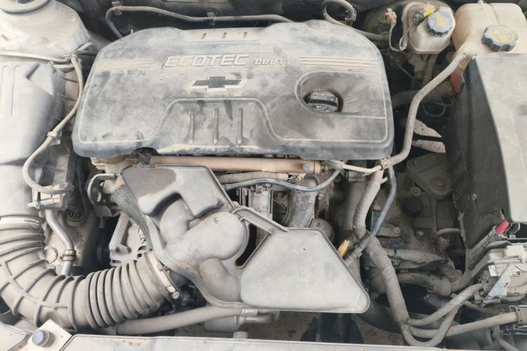Used Chevrolet Malibu 2014 2.0L Automatic Comfort Edition Engine Bay