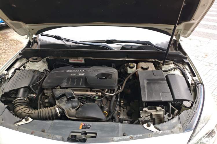 Used Chevrolet Malibu 2014 2.0L Automatic Luxury Edition Engine Bay