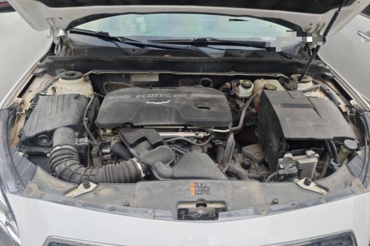 Used Chevrolet Malibu 2014 2.0L Automatic Comfort Edition Engine Bay