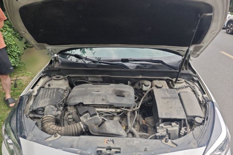 Used Chevrolet Malibu 2014 2.0L Automatic Luxury Edition Engine Bay