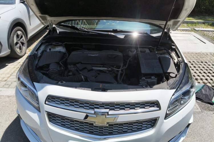 Used Chevrolet Malibu 2014 2.0L Automatic Luxury Edition Engine Bay