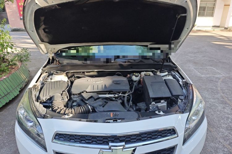 Used Chevrolet Malibu 2014 2.0L Automatic Comfort Edition Engine Bay