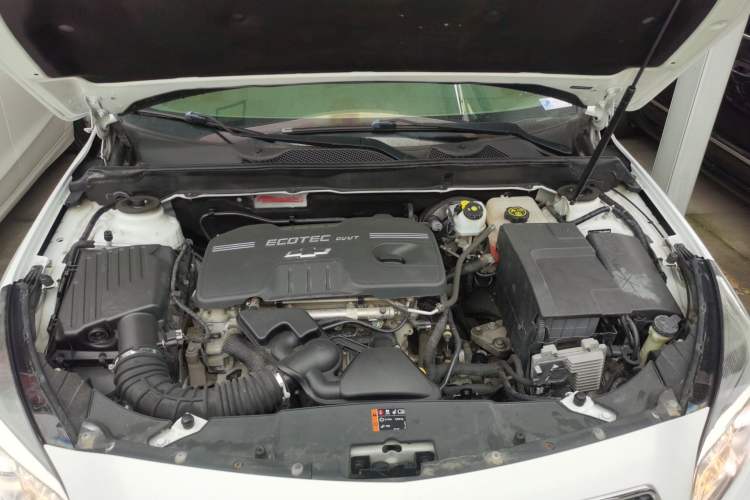 Used Chevrolet Malibu 2014 2.0L Automatic Luxury Edition Engine Bay