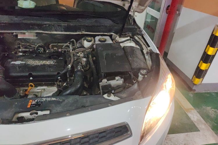 Used Chevrolet Malibu 2014 1.6T Automatic Comfort Edition Engine Bay Left