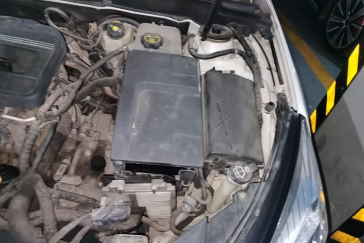 Used Chevrolet Malibu 2014 2.0L Automatic Comfort Edition Engine Bay Left