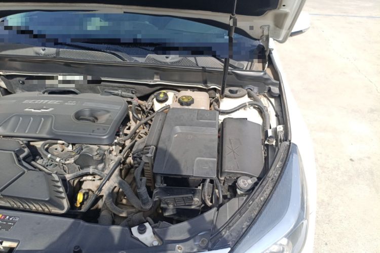 Used Chevrolet Malibu 2014 2.4L Automatic Luxury Edition Engine Bay Left