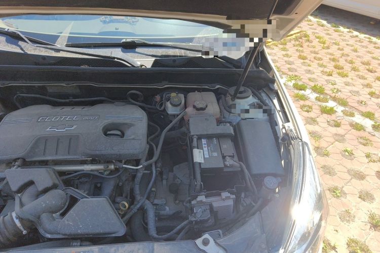 Used Chevrolet Malibu 2014 2.0L Automatic Comfort Edition Engine Bay Left