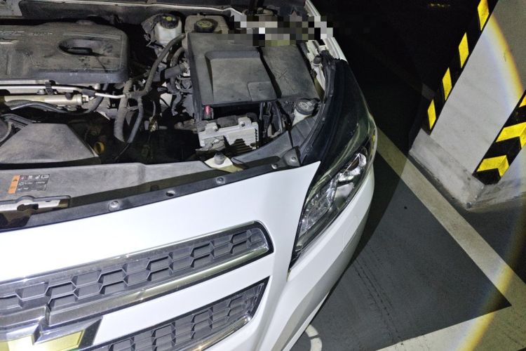 Used Chevrolet Malibu 2014 2.0L Automatic Luxury Edition Engine Bay Left