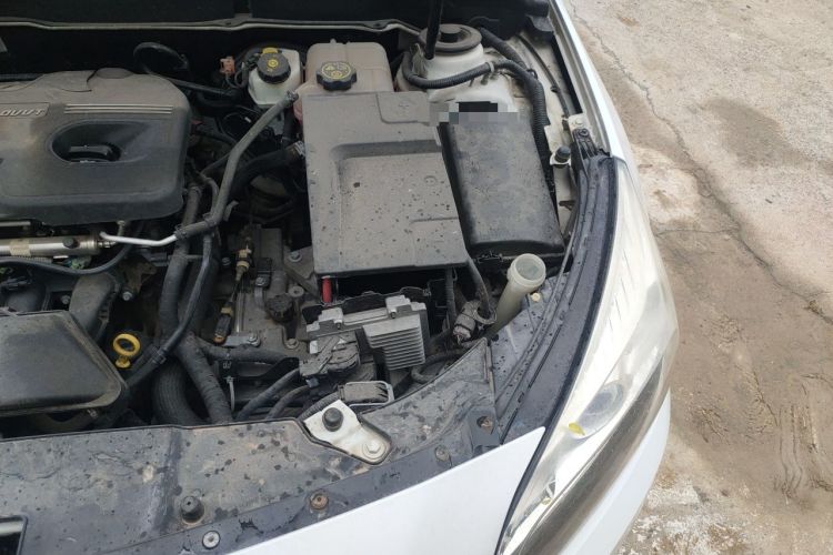 Used Chevrolet Malibu 2014 2.0L Automatic Comfort Edition Engine Bay Left