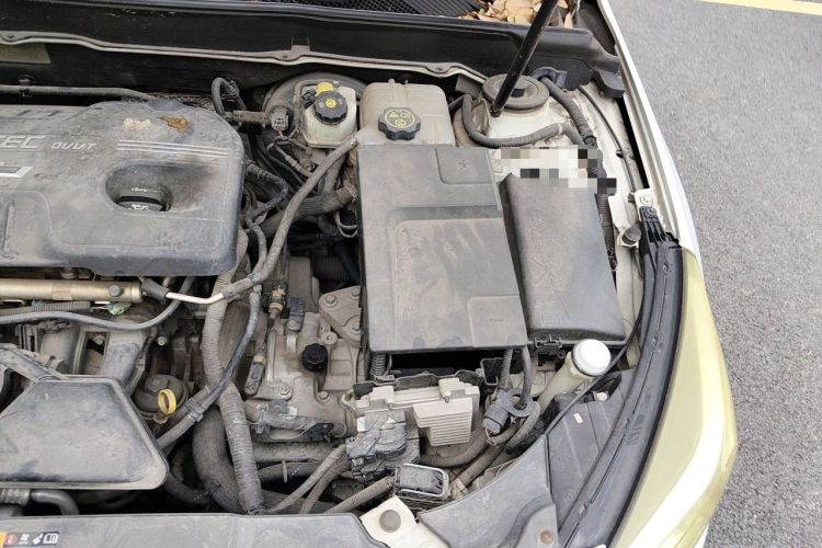 Used Chevrolet Malibu 2014 2.0L Automatic Luxury Edition Engine Bay Left