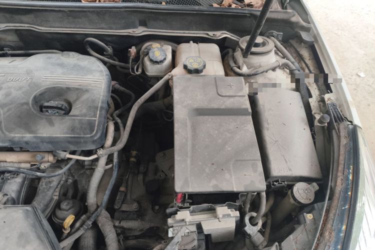 Used Chevrolet Malibu 2014 2.0L Automatic Comfort Edition Engine Bay Left