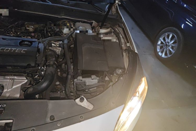 Used Chevrolet Malibu 2014 1.6T Automatic Comfort Edition Engine Bay Left