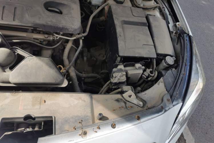 Used Chevrolet Malibu 2014 2.0L Automatic Luxury Edition Engine Bay Left