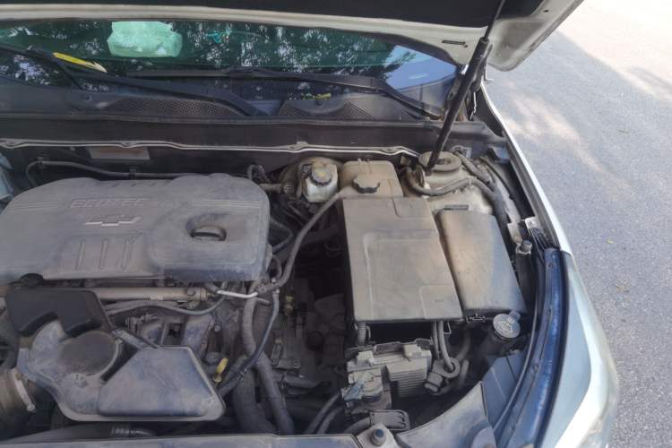 Used Chevrolet Malibu 2014 2.0L Automatic Luxury Edition Engine Bay Left